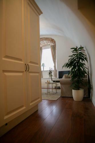 Heart Of Old Town - St. Ann Apartment