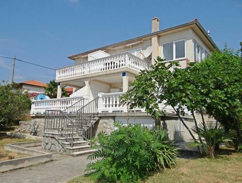 Apartamentos Petar