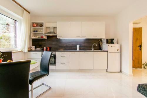 Apartments Elza