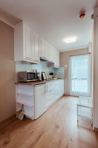 Part Apartman Si�fok - B �p�let - Priv�t V�zparttal
