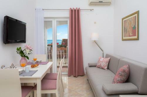 Lavica Seaside Apartments, Podstrana