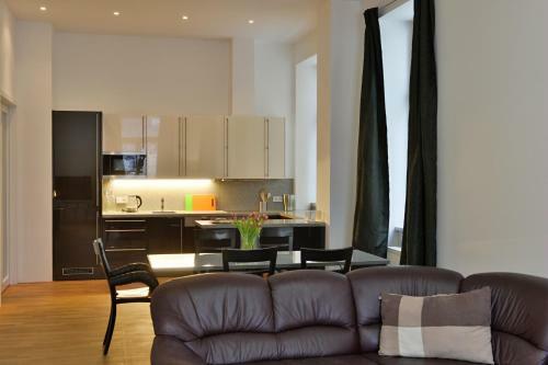 Kolonada Luxury 2 Bedroom Apartment With Balcony