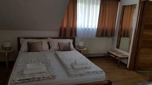 Hostal Apartments & Room Lucas