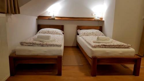 Hostal Apartments & Room Lucas