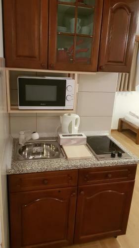 Hostal Apartments & Room Lucas