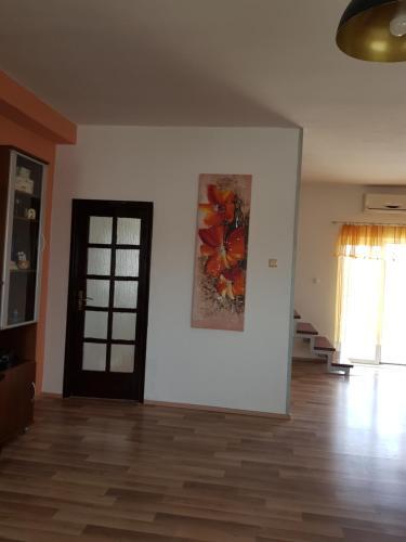 Holiday House ''villa Flora''