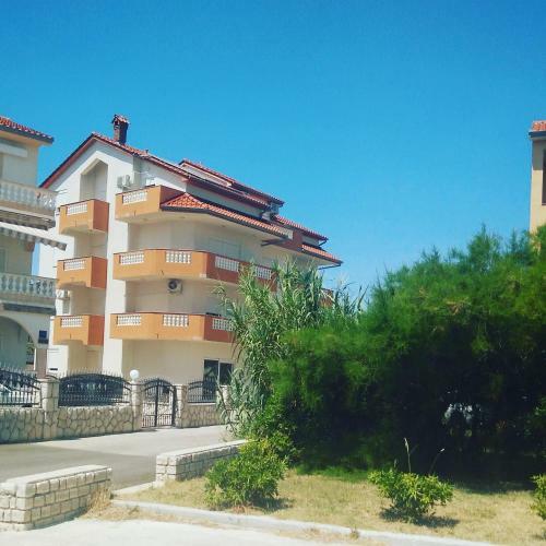 Apartmani Vukovi?