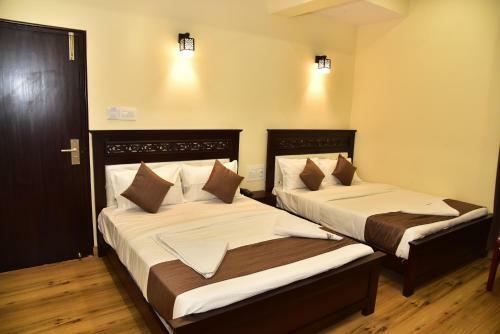 Hotel Adh Sak Royal Residency