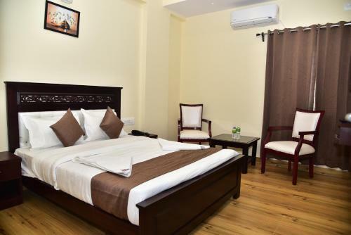 Hotel Adh Sak Royal Residency