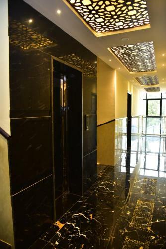 Hotel Adh Sak Royal Residency