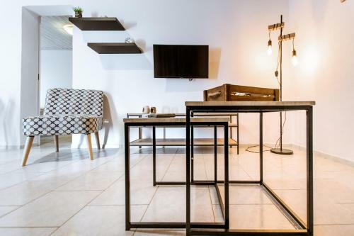 Koulouris Apartments & Studios