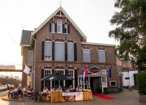 Hostal Hotel B&B De Tolkamer