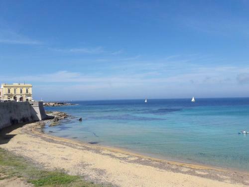 Window On The Sea Apartment
