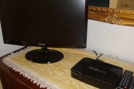 Hostal Camera Privata Con Bagno B&B