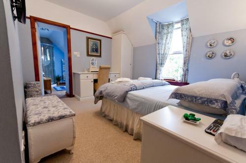 Hostal Edencoille Guest House