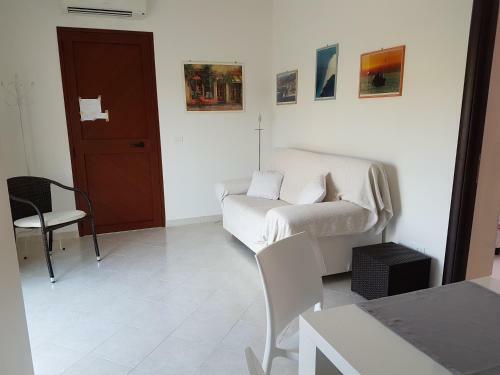 Pizzo Apartment 48