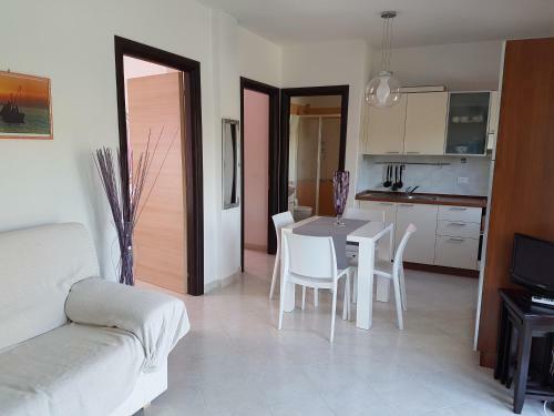 Pizzo Apartment 48