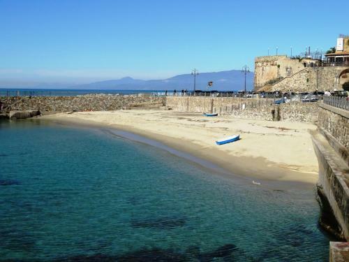 Pizzo Apartment 48