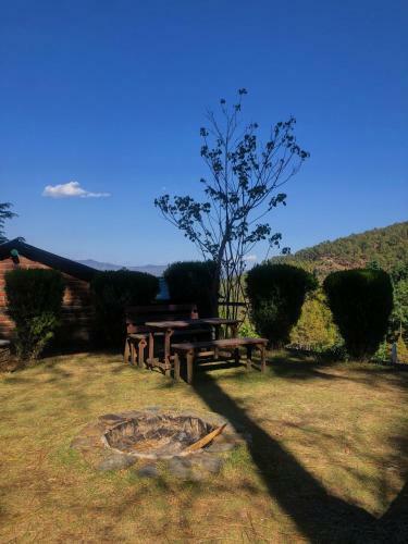 Lodge Shantiniketan Mountain Home