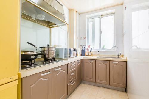 Hotel Qingdao Shinan�wusi Square