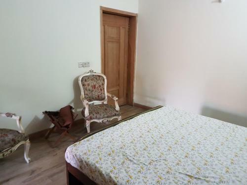 5 Bedroom Apartment In Gulberg II
