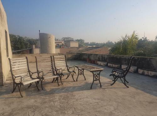 5 Bedroom Apartment In Gulberg II