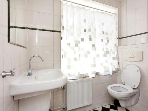 Holiday Home Hoeve De Drogenberg Bemelen