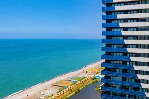 Orbi City Aparthotel With Sea View