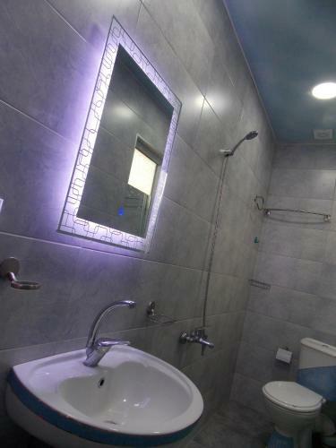 Hostal Capital House 26a