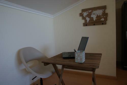Casa Com 3 Confort�veis Quartos Ao Lado Do Mosteiro