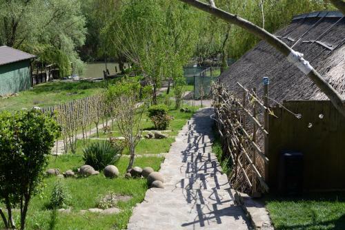 Hostal Pensiunea Yogi