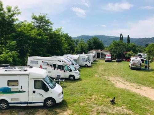 Camping In Clisura Dunarii