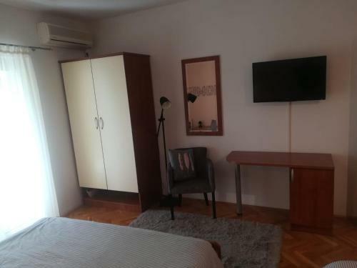 Hostal Vila Snje?ana Tu?epi