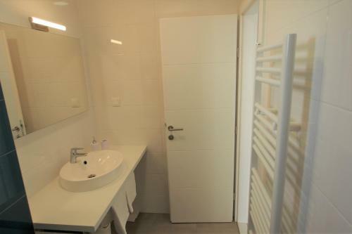 Hostal Vila Snje?ana Tu?epi
