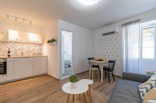 Central New Apartment Nonna Mara