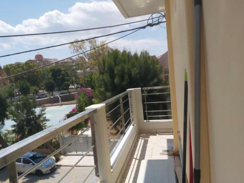 Apartamento Lavrio Port-centre 1bdr Apt With Balcony Wash Machine
