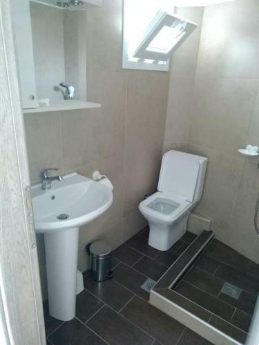 Apartamento Gefyraki House