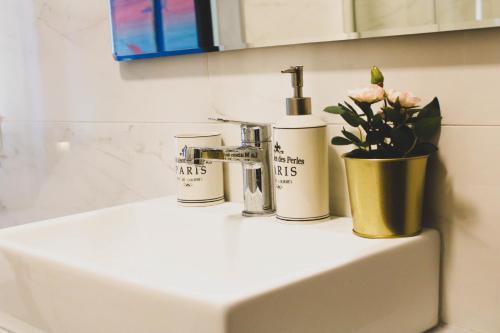 Sunlight - Volos City Center [spacious Modern Apartments]