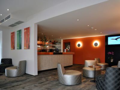 Hotel Holiday Inn Loire Valley(.)