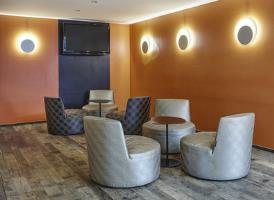 Hotel Holiday Inn Loire Valley(.)