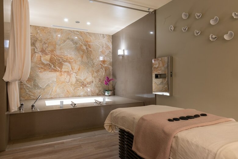 Hotel Ocean Place Resort And Spa