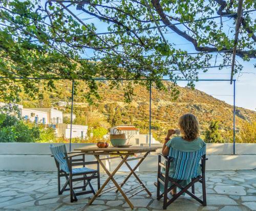 The Pomegranate Stone House - 5 Mins To Batsi