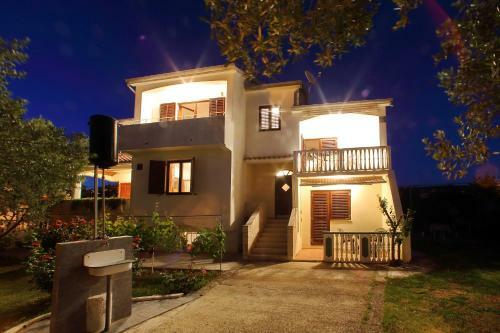 Apartments Vala
