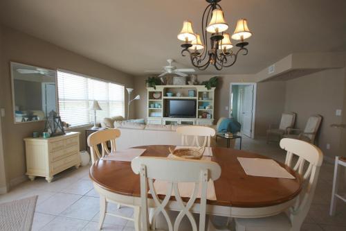 Island House Beach Club 5e