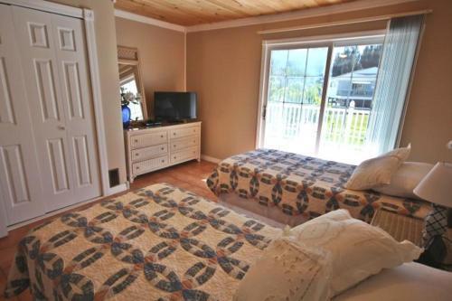 6041 Gulf Road