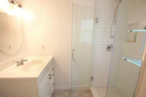 122 Falkirk Island Cottage