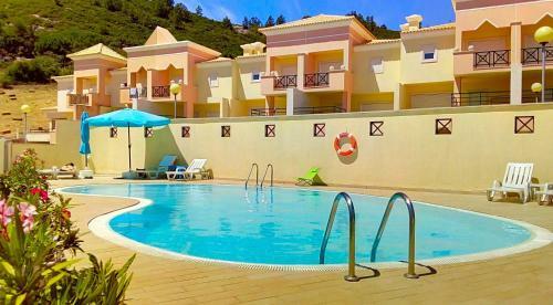 Sesimbra Sea Apartment Shared Pool & Beach