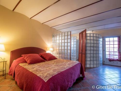G�te Chappes, 2 Pi�ces, 2 Personnes - Fr-1-630-194