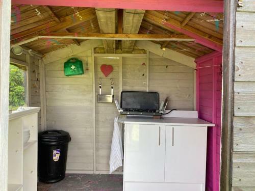 Buttercup Bell Tent In The Broads National Park