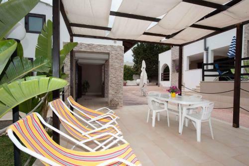 Two-bedroom Apartment In Siracusa II